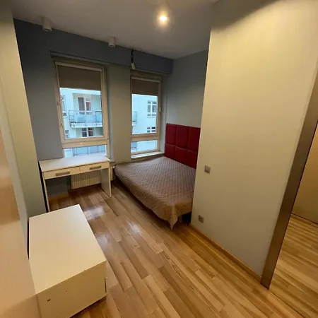 Penthouse Na Wylacznosc - Taras Z Jacuzzi - Stadion Narodowy - Saska Kepa Do 8 Osob דירה ורשה