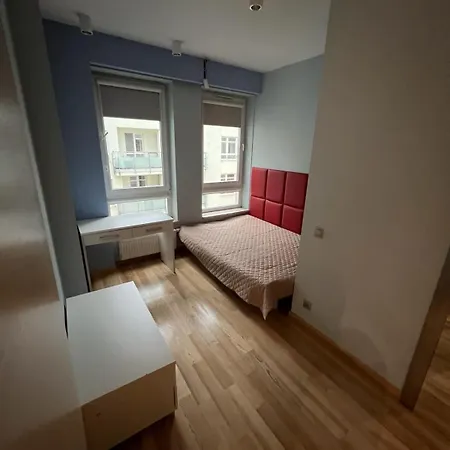 Penthouse Na Wylacznosc - Taras Z Jacuzzi - Stadion Narodowy - Saska Kepa Do 8 Osob Apartment