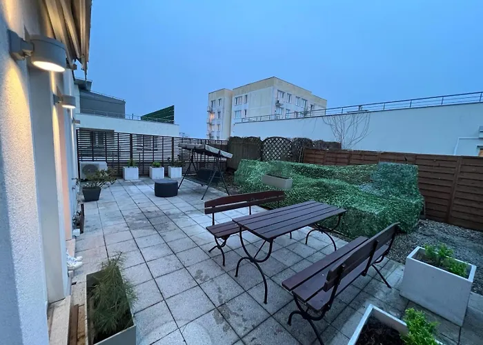 Penthouse Na Wylacznosc - Taras Z Jacuzzi - Stadion Narodowy - Saska Kepa Do 8 Osob Lejlighed *